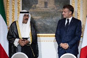 Signing of a bilateral agreement with Kuwait at the Elysee - Paris