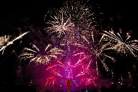 Bastille Day fireworks in Paris FA