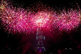 Bastille Day fireworks in Paris FA