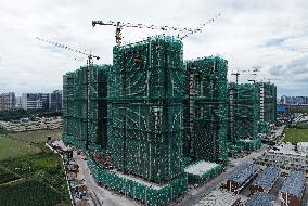China Real Estate Development Investment Declines in H1 2025