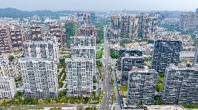 China Real Estate Development Investment Declines in H1 2025