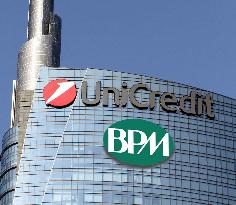 UniCredit Gains Ground Against Meloni Government in Banco BPM Case - Italy