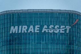 Mirae Asset Building