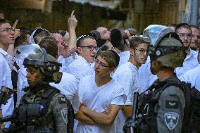 Israeli Settlers In Old City of Hebron - Palestine