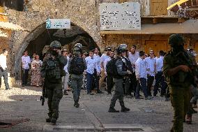 Israeli Settlers In Old City of Hebron - Palestine