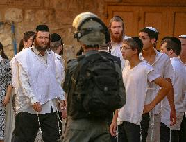 Israeli Settlers In Old City of Hebron - Palestine