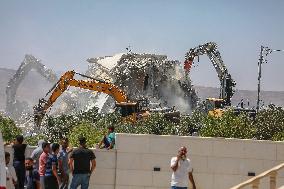 Israeli Army Destroys Palestinain House - West Bank