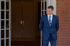 Sanchez and Pradales Discuss Social Security Transfer at Moncloa - Spain