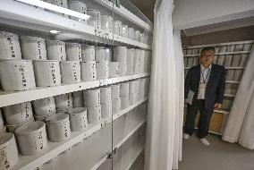 Charnel house of A-bomb mound in Hiroshima shown to press