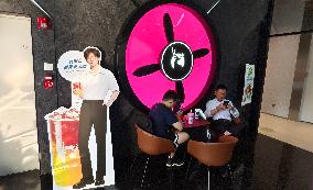 Luckin Coffee EDG E-sports Themed Store