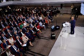 PM Bayrou Unveiling Main Guidelines Of France s 2026 Budget - Paris