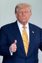 Donald Trump greets Salman bin Hamad Al Khalifa - Washington