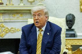 Trump Meets Crown Prince Salman of Bahrain