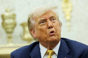 Trump Meets Crown Prince Salman of Bahrain