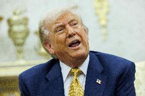 Trump Meets Crown Prince Salman of Bahrain