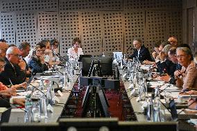 Presentation of the government strategy for youth employment in Paris FA