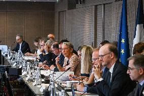 Presentation of the government strategy for youth employment in Paris FA