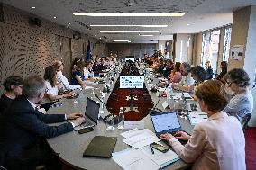 Presentation of the government strategy for youth employment in Paris FA