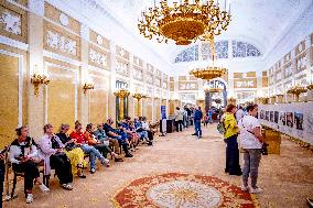 Opening of Noordeinde Palace and Royal Stables to the public - The Hague