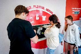 Recycling Center Droppie Rewards Consumers for Clean Waste - The Hague