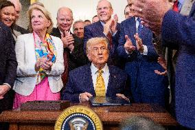 Trump Signs Bill Strengthening Prison Sentences for Fentanyl Traffickers