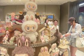 POP MART LABUBU Dolls
