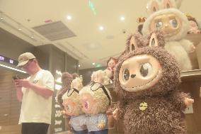 POP MART LABUBU Dolls