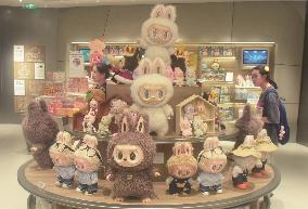 POP MART LABUBU Dolls