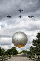 Illustration - Bastille Day Air Show Over Cauldron - Paris