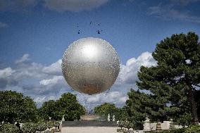 Illustration - Bastille Day Air Show Over Cauldron - Paris