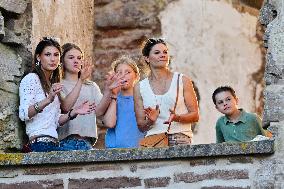 LALEH BORGHOLM ROYALS