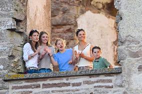 LALEH BORGHOLM ROYALS
