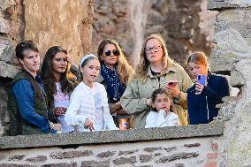 LALEH BORGHOLM ROYALS