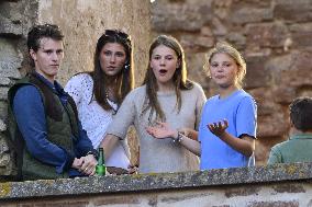 LALEH BORGHOLM ROYALS
