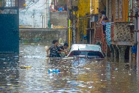 Relentless Monsoon Deluge Hits Pakistan