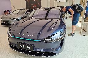 HIMA Huawei New Energy Vehicle