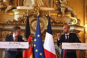 Wadephul and Barrot Hold Joint Press Conference - Paris