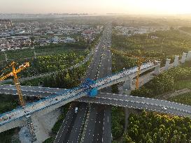 High-Speed Rail Bridge Middle Span Closed in Hebei - China