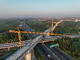 High-Speed Rail Bridge Middle Span Closed in Hebei - China
