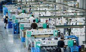 Huading Shoes Export