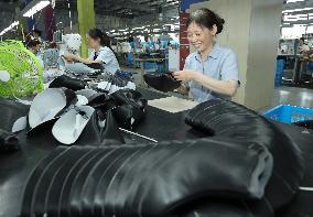 Huading Shoes Export