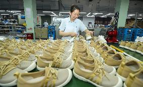 Huading Shoes Export