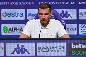 CALCIO - Serie A - Presentation of ACF Fiorentina's new player Edin Dzeko