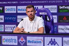 CALCIO - Serie A - Presentation of ACF Fiorentina's new player Edin Dzeko