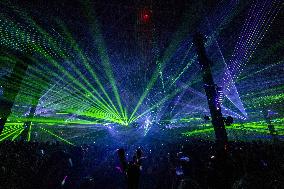 World Record Largest Laser Show During Verknipt Arena - Amsterdam
