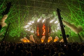 World Record Largest Laser Show During Verknipt Arena - Amsterdam