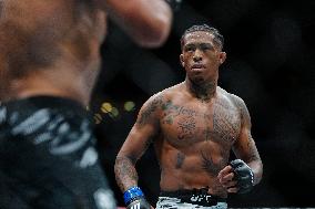 UFC318: Phillips v Oliveira