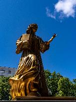 Ten Women Honoured On Rue De La Chapelle - Paris