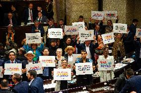Colombian Congress Installs New Session Period