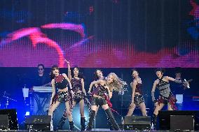 Lollapalooza Festival - Ive performs - Paris